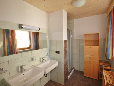 Farmhouse Holiday Cabin DonnerhÃ¤usl - Features photo 9