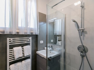 Holiday apartment Casa San Benedetto directly on the lake - Features photo 13