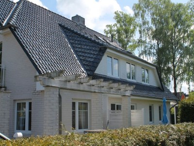 Apartment Geräumige Wohnung mit Garten in Zingst - Outdoor photo 4