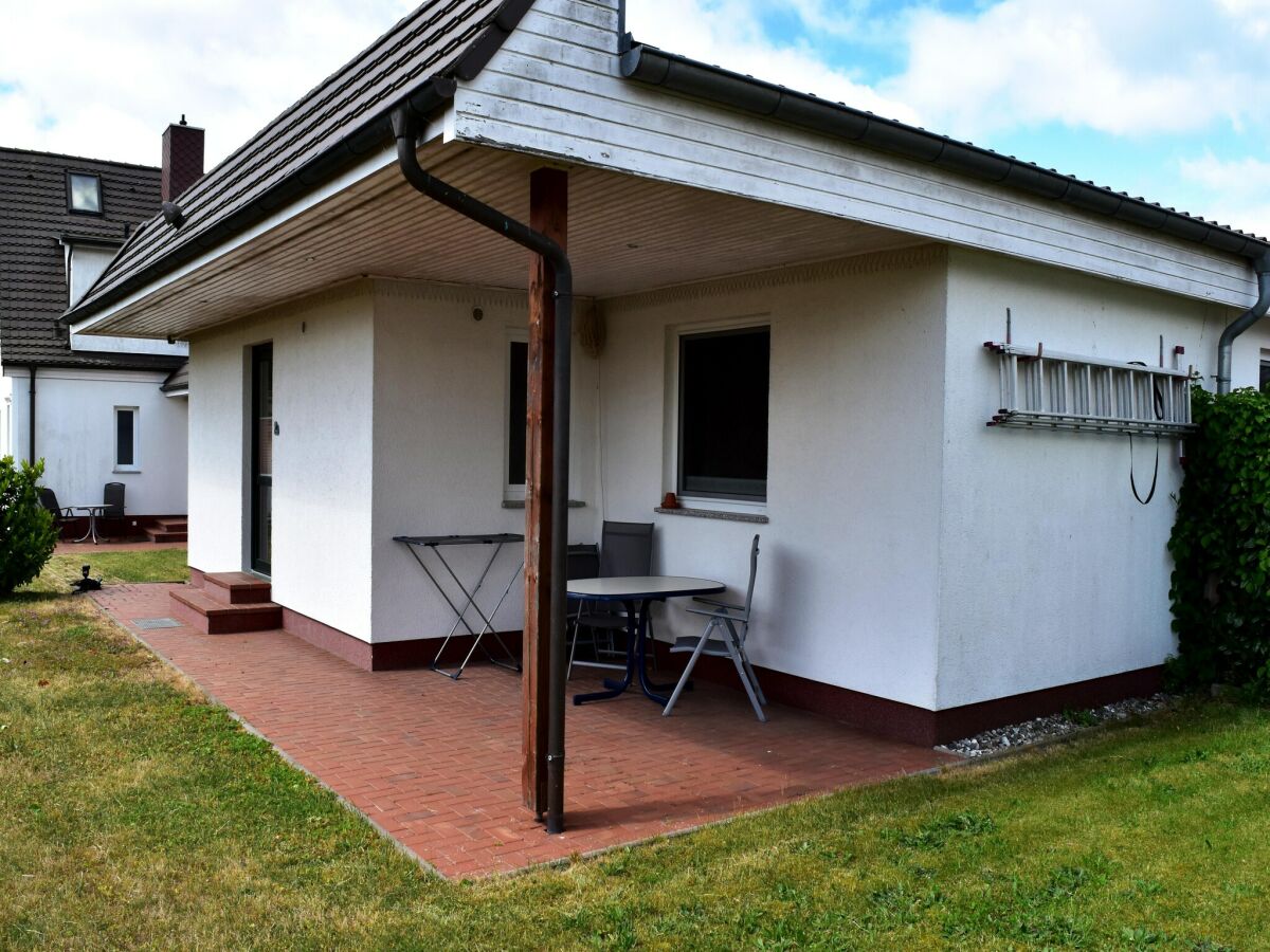 Holiday house Exklusiver Bungalow mit Terrasse in Rerik - Outdoor photo 3