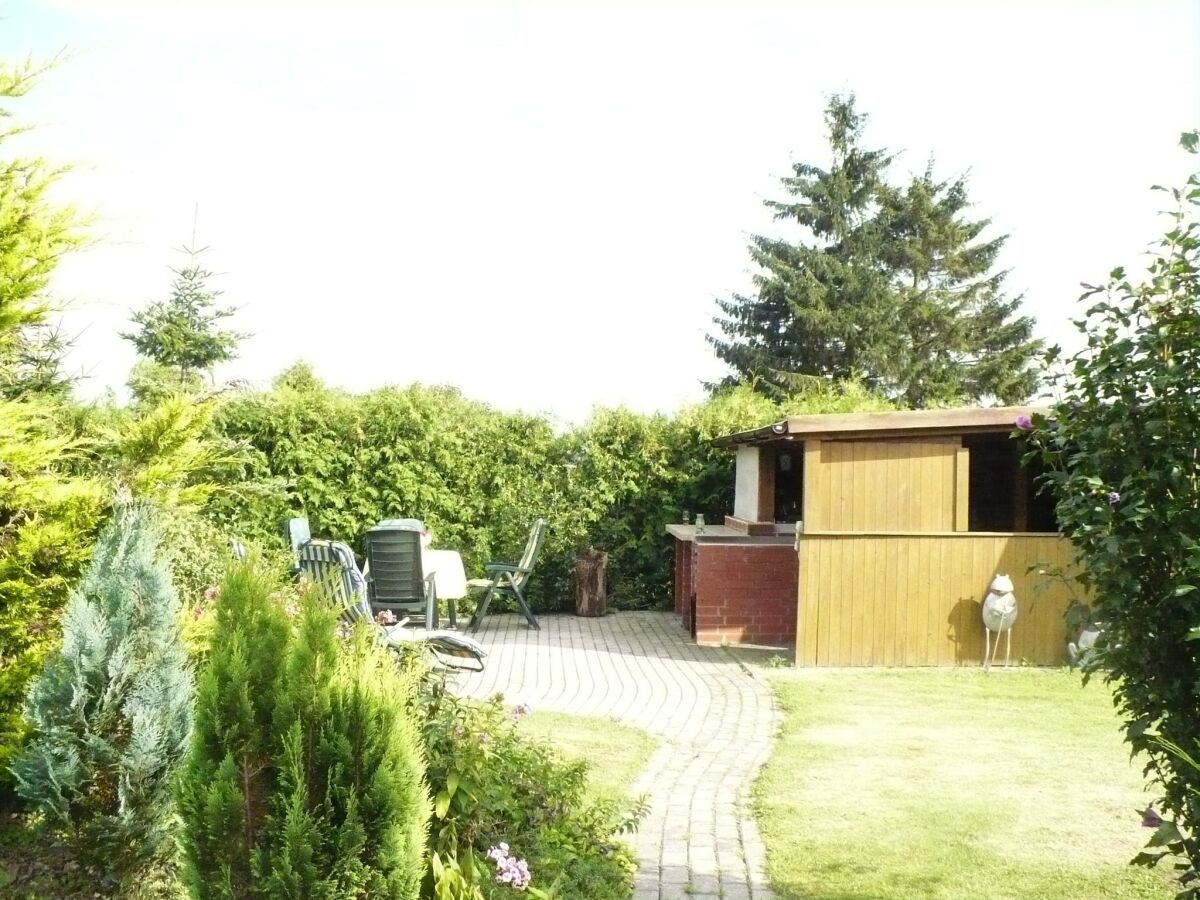 Apartment Gemütliche Ferienwohnung mit Garten in Walkendorf - Outdoor photo 3