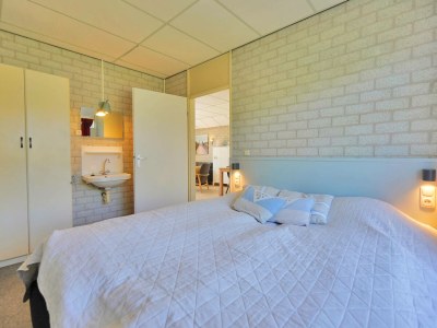 Holiday house De Seinpost 5 C'oog - Features photo 13