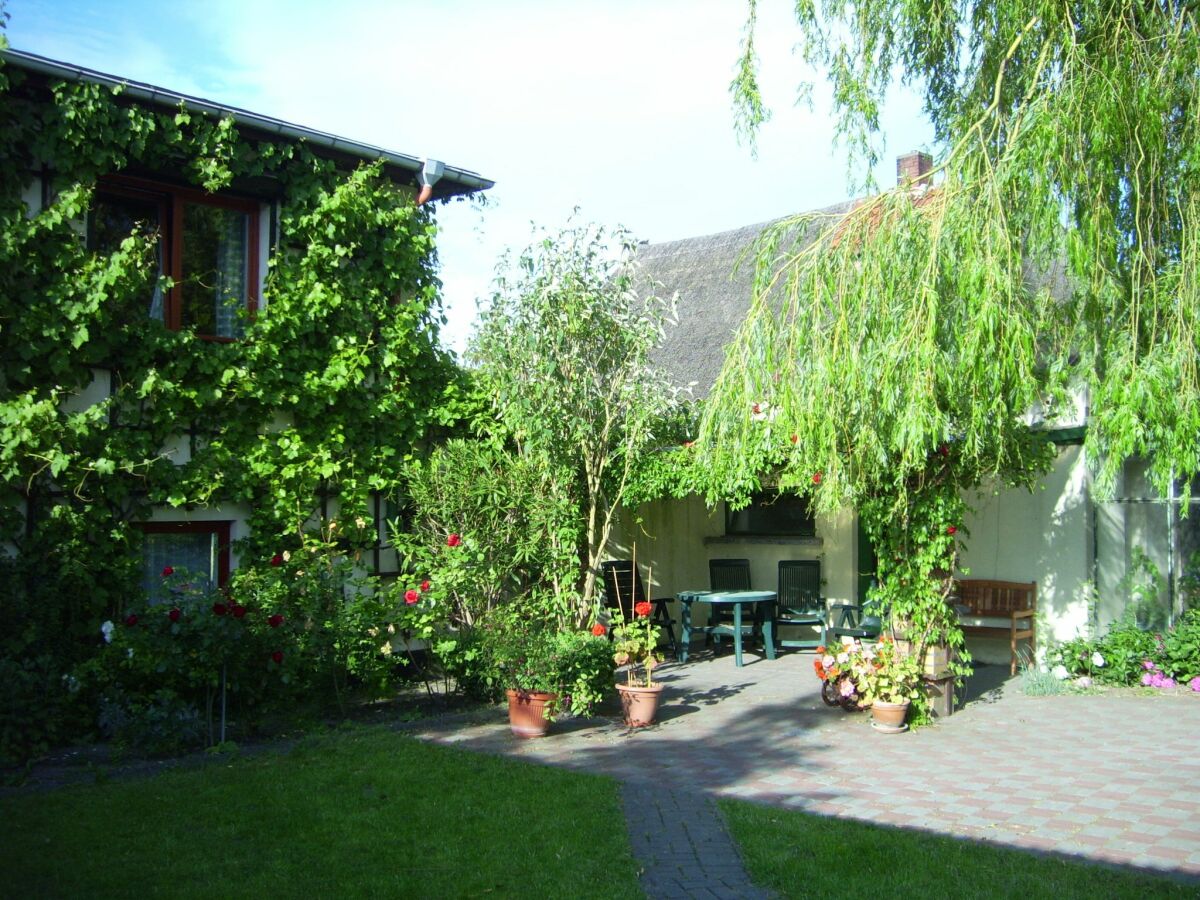 Apartment Wohnung in Alt Bukow mit Garten - Outdoor photo 4