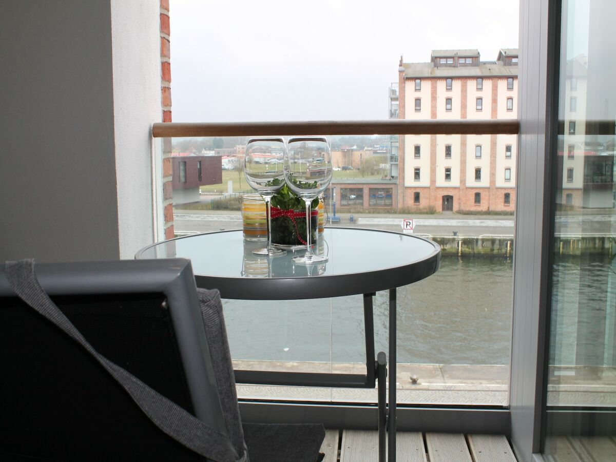 Apartment Charmante Ferienwohnung in Wismar am Hafen - Outdoor photo 2