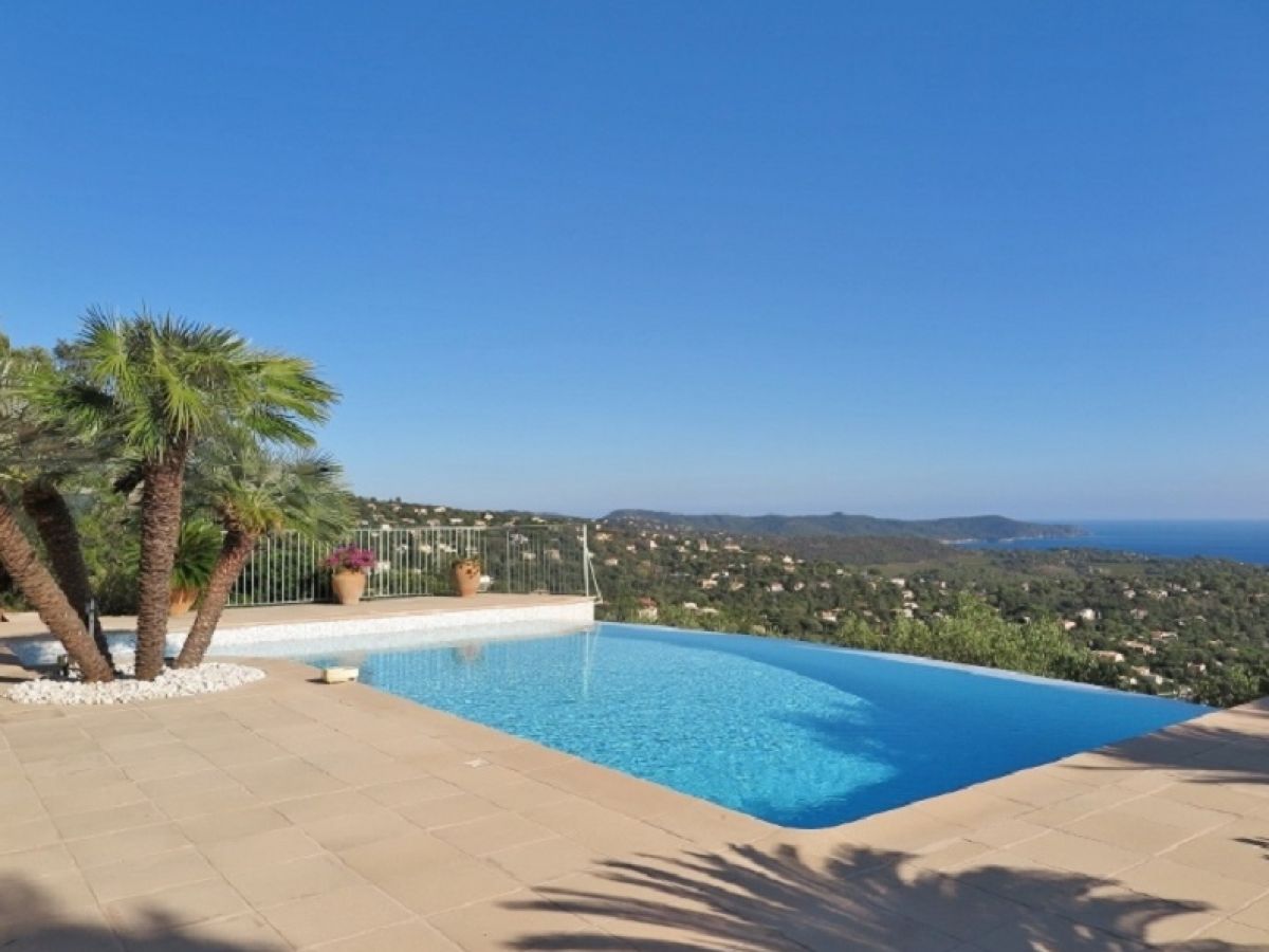 Villa H045 with infinity pool and sea views - Outdoor photo 3
