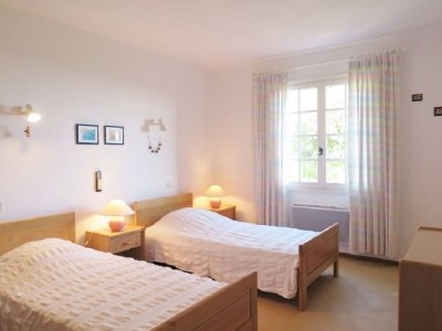 Villa H045 with infinity pool and sea views - Features photo 18