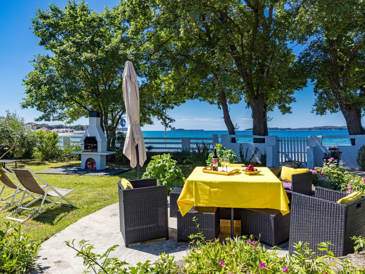 Holiday apartment N. 38, 10 m vom Meer