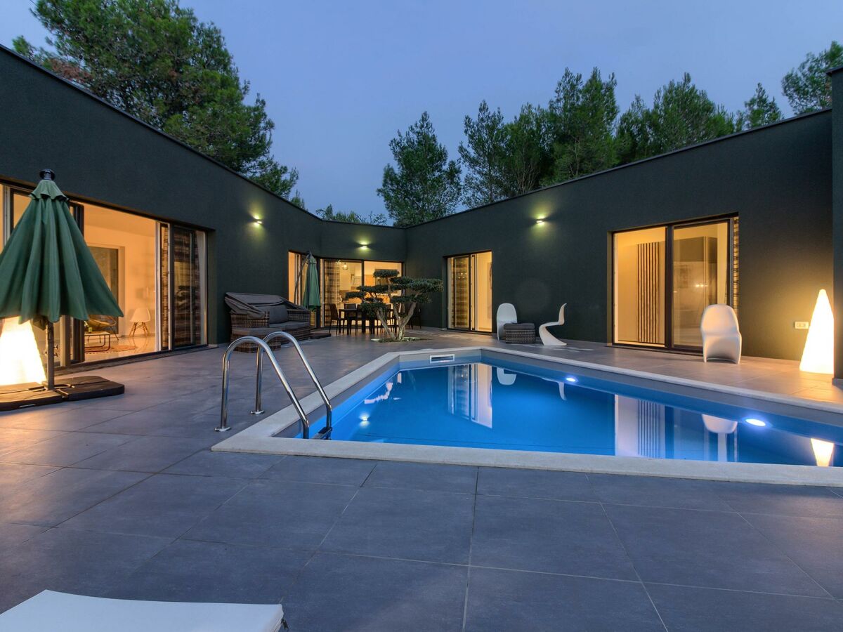 Villa Sandra with private pool, 900m beach