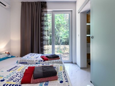 Villa Sandra with private pool, 900m beach - Features photo 28