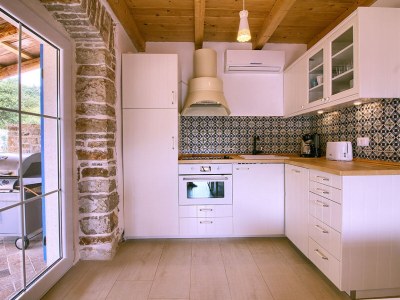 Villa Sasso with private pool - Features photo 13