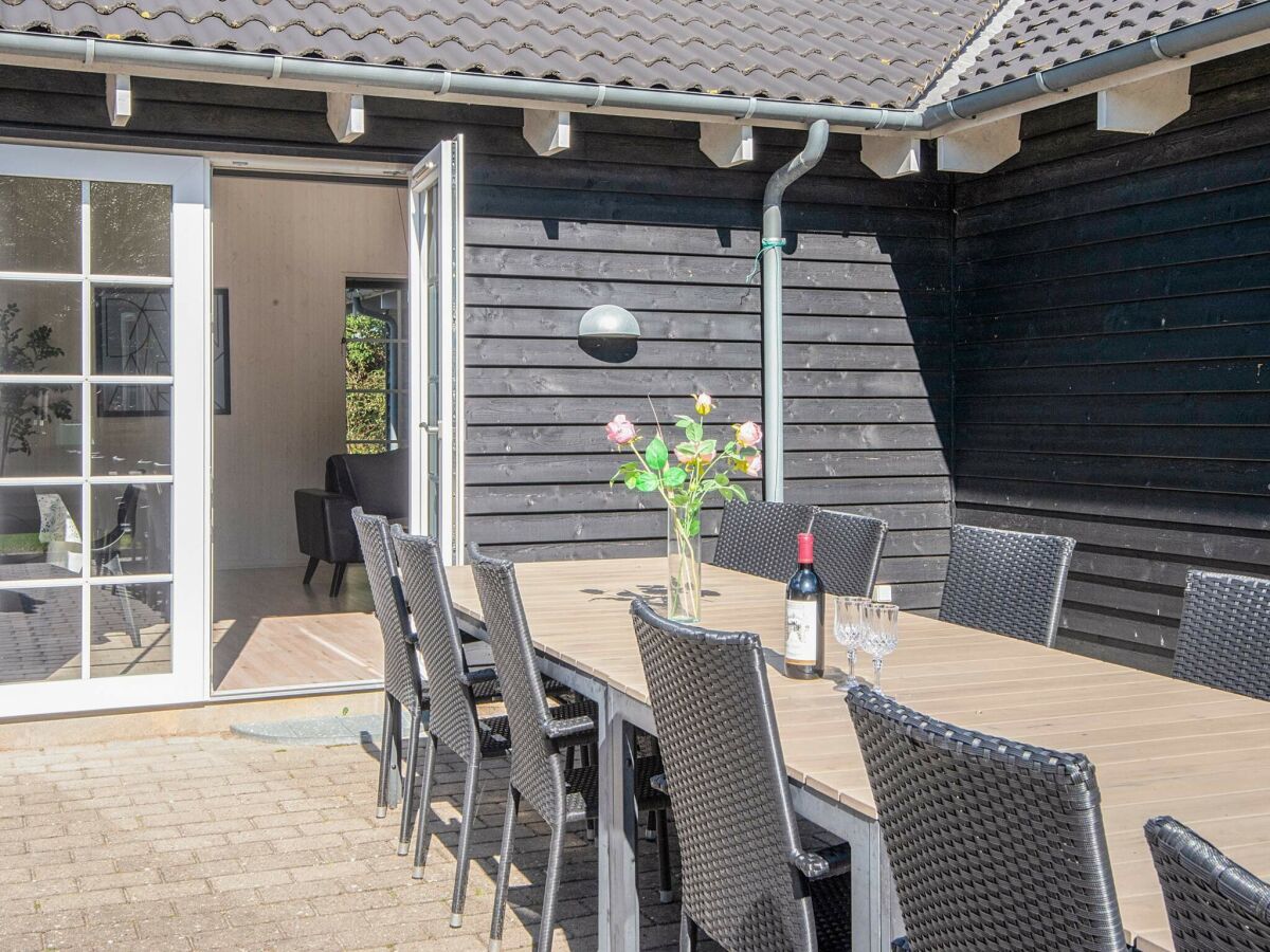 Holiday house 24 Personen Ferienhaus in Blåvand - Outdoor photo 3