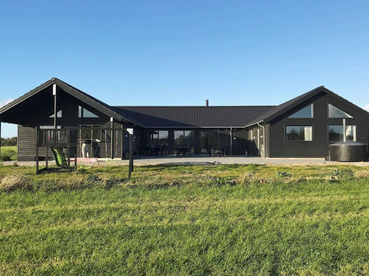 Holiday house Luxury Retreat with Pool - By Traum Ferienwohnungen - Outdoor photo 2