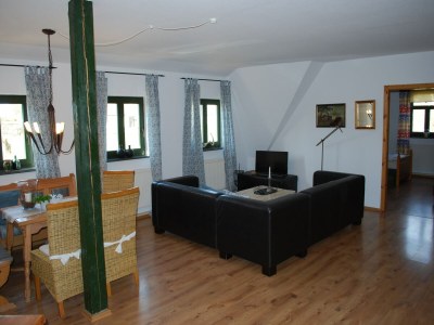 Apartment Geräumige Wohnung in Dargun mit Pool - Features photo 8