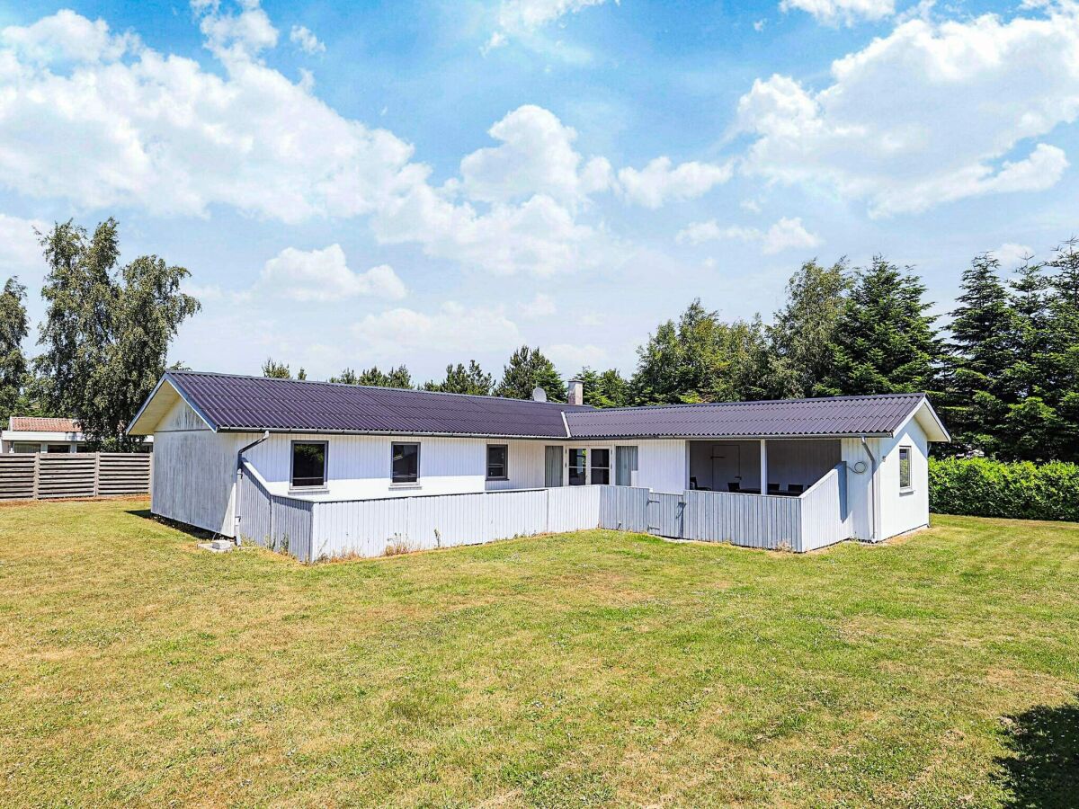 Holiday house 8 Personen Ferienhaus in Væggerløse-By Traum