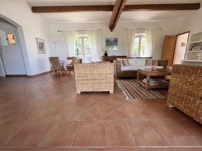 Villa H204 with sun terrace and large pool - Features photo 9