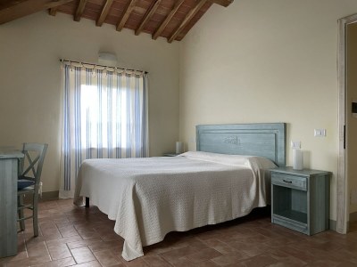 Apartment Apartment in a holiday home - Features photo 23