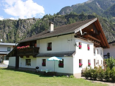 Holiday house Bauernhaus im Ötztal nahe Skigebieten in Laengenfeld - Holiday house