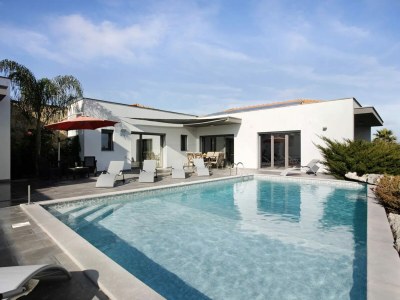 Villa Spacious Villa in Salir de Mato with Private Pool, Terrace - Outdoor photo 6