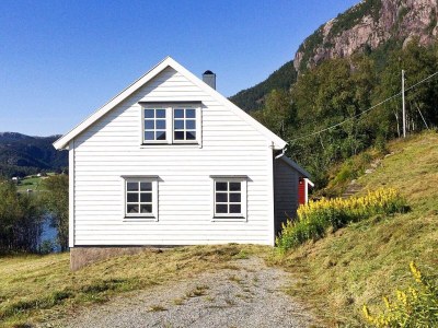 Holiday house 8 person holiday home in Masfjordnes-By Traum - Outdoor photo 6