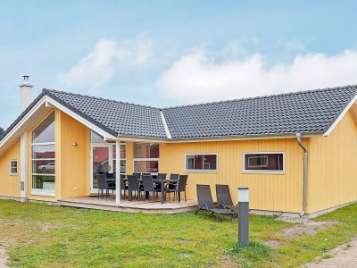 Holiday house 10 person holiday home in Großenbrode - Outdoor photo 3