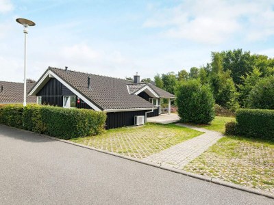 Holiday house 6 person holiday home in GROEMITZ - Outdoor photo 4