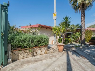 Apartment Apartment in Gasponi with Mountain Views - Features photo 23