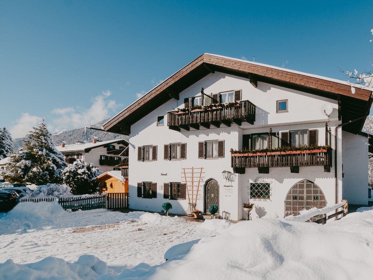 Holiday apartment At the Riesch guest house |large apartment - Outdoor photo 2