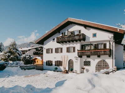 Holiday apartment At the Riesch guest house |large apartment - Outdoor photo 2