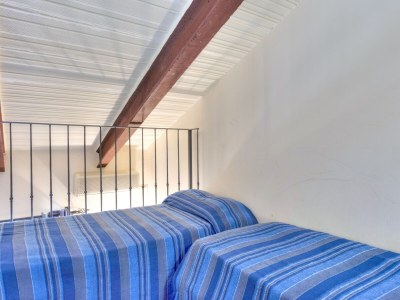 Farmhouse Farmhouse in Marsciano with Pool and Vineyards - Features photo 27