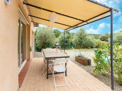 Villa Sensational holiday home with pool - Outdoor photo 6