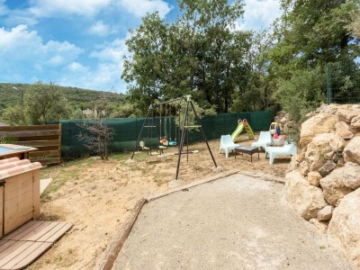 Villa Sensational holiday home with pool - Outdoor photo 8