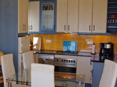 Holiday apartment La Perla - South facing, Sun morning to evening - Features photo 12