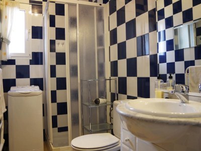 Holiday apartment La Perla - South facing, Sun morning to evening - Features photo 17