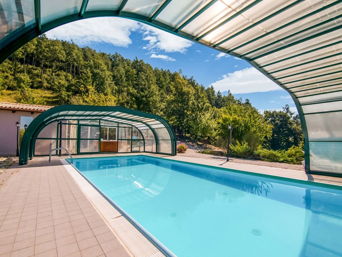 Farmhouse Holiday Home in Apecchio with Panoramic Views - Outdoor photo 3