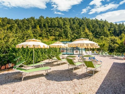 Farmhouse Holiday Home in Apecchio with Panoramic Views - Outdoor photo 7