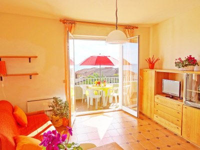 Holiday apartment Monolocale Red - Features photo 9