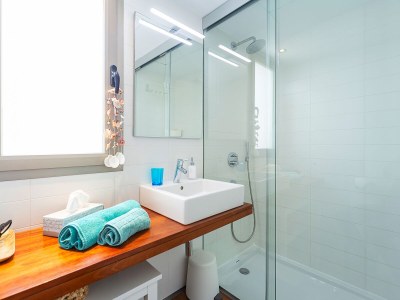 Holiday house with terrace and panoramic sea view - Features photo 27