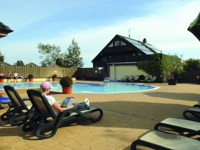 Holiday apartment Am Schwimmbad F997 - Outdoor photo 3