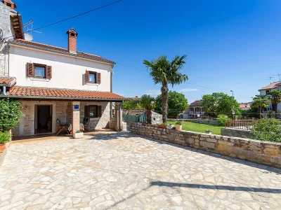 Holiday house - No title - in Funtana - Holiday house