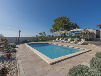 Villa - No title - in Tinjan - Villa