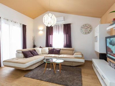 Villa - No title - - Features photo 12