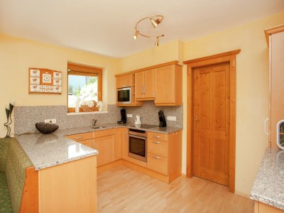 Chalet Chalet in Saalbach near Ski Lift - Features photo 14