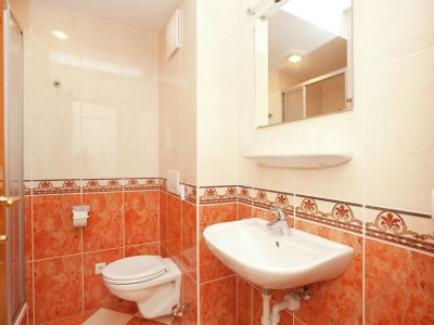 Chalet Chalet in Saalbach near Ski Lift - Features photo 19