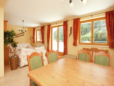 Chalet Chalet in Saalbach near Ski Lift - Features photo 25