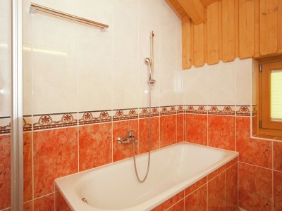 Chalet Chalet in Saalbach near Ski Lift - Features photo 27