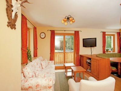 Chalet Chalet in Saalbach nahe Skilift - Features photo 14