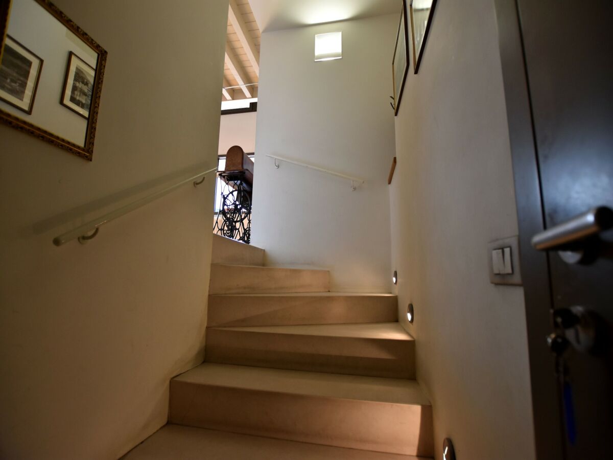 Apartment Apartment in Lovere with Lake Views - Features photo 3