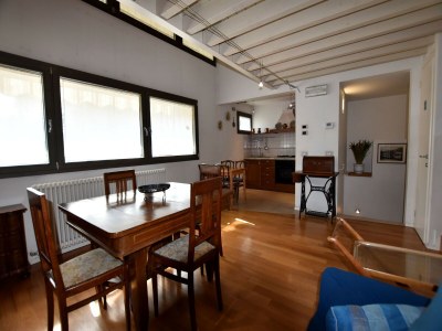 Apartment Apartment in Lovere with Lake Views - Features photo 12