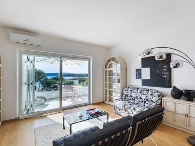 Villa Beuatiful Villa Punat wiht sea view on Krk - Features photo 12