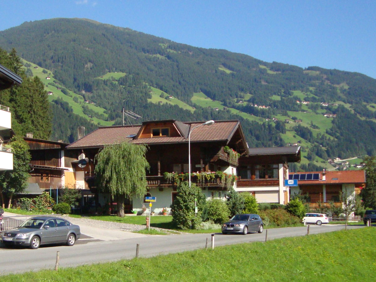 Apartment "Ahorn" - Outdoor photo 4